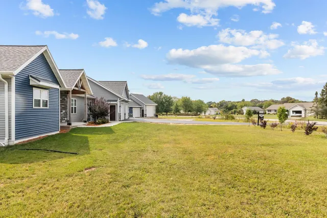 $674,900 | 3815 Stonewall Drive, De Pere, WI 54115
