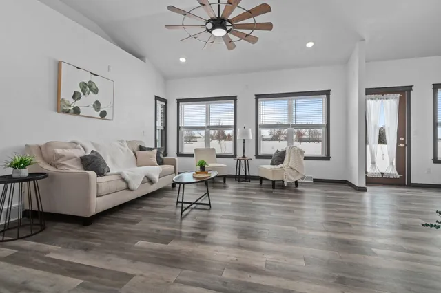 $664,900 | 3815 Stonewall Drive, De Pere, WI 54115