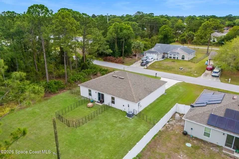 $315,000 | 281 Sarah Road Southwest, Palm Bay, FL 32908
