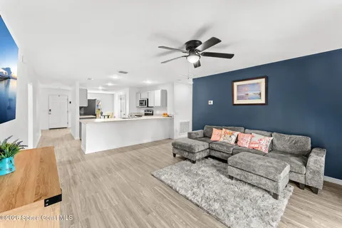 $315,000 | 281 Sarah Road Southwest, Palm Bay, FL 32908