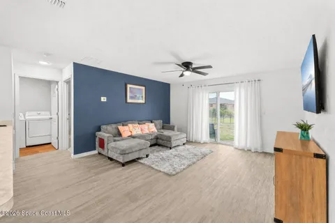 $315,000 | 281 Sarah Road Southwest, Palm Bay, FL 32908