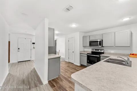 $315,000 | 281 Sarah Road Southwest, Palm Bay, FL 32908