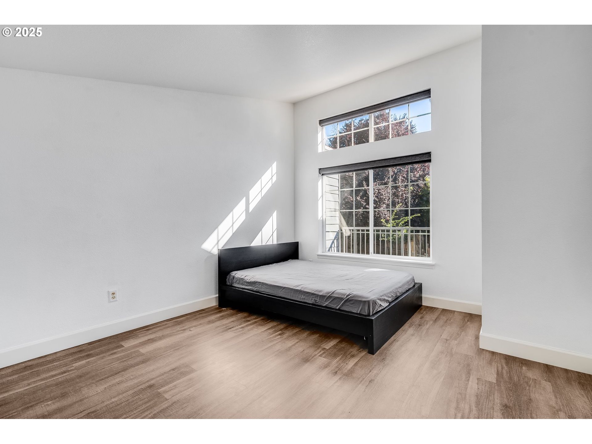 17548 Northwest Springville Road, Unit F8 Portland, OR 97229 - Photo 15 of 31