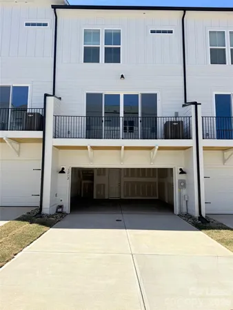 $2,850 | 3212 Drift Street, Charlotte, NC 28278