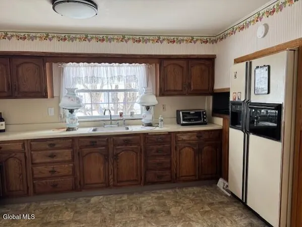 $244,900 | 2953 Clyde Avenue, Rotterdam, NY 12306
