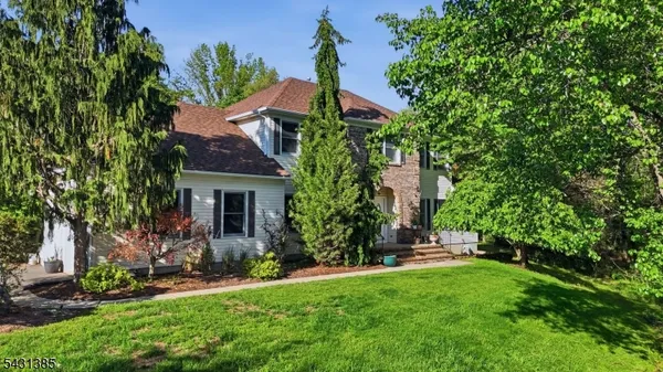 $919,999 | 1116 Van Arsdale Drive, Neshanic Station, NJ 08853