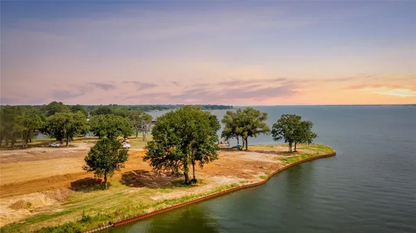 $525,000 | Lot 17-00 Groves Drive, Tool, TX 75143