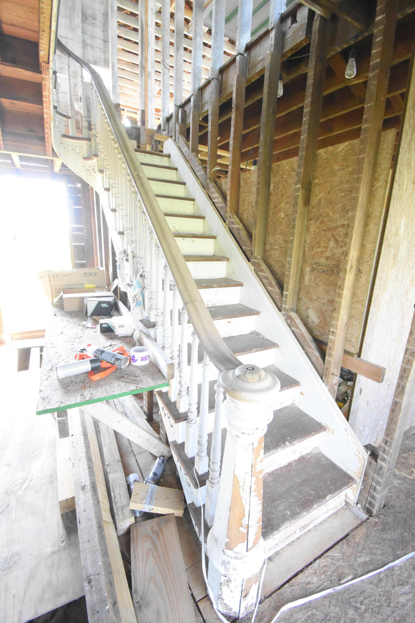 569 South 100 West Rensselaer, IN 47978 - Photo 6 of 21 a view of entryway and hall with wooden floor