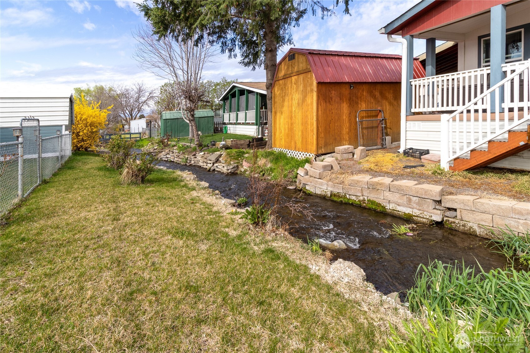 1312 Rancho Villa Walla Walla, WA 99362 - Photo 21 of 22 a view of a house with basketball court