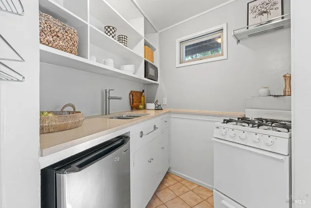 $1,899,000 | 650 Main Street, Sausalito, CA 94965