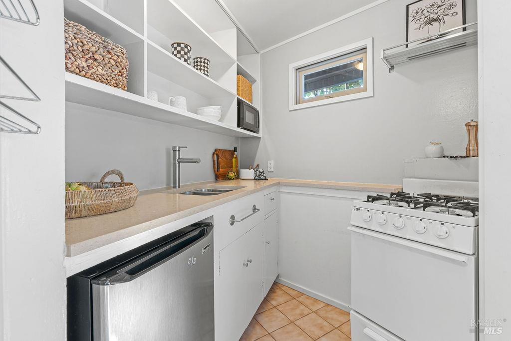 650 Main Street Sausalito, CA 94965 - Photo 36 of 44