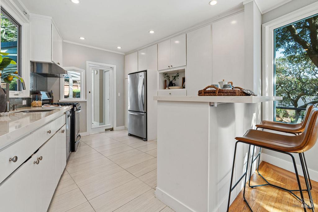 650 Main Street Sausalito, CA 94965 - Photo 8 of 44