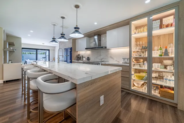 $6,500 | 2451 Presidential Way, Unit A, West Palm Beach, FL 33401