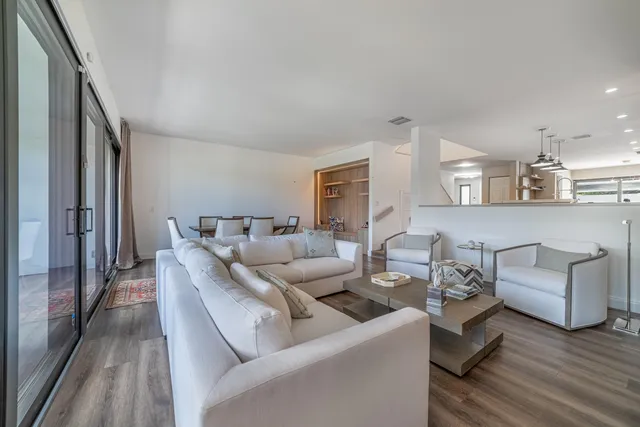 $6,500 | 2451 Presidential Way, Unit A, West Palm Beach, FL 33401