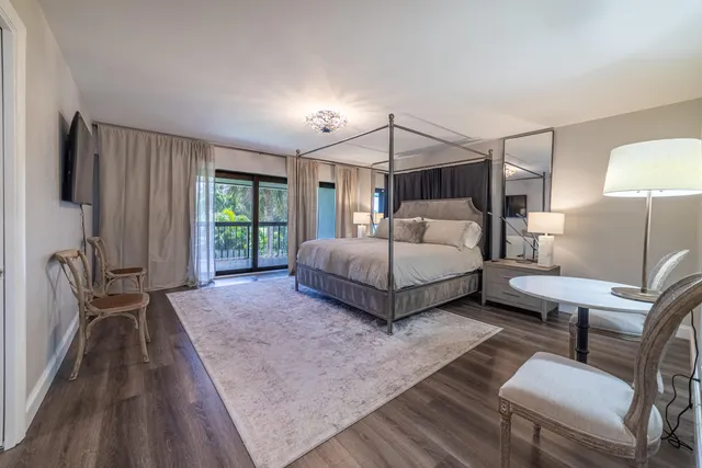 $6,500 | 2451 Presidential Way, Unit A, West Palm Beach, FL 33401