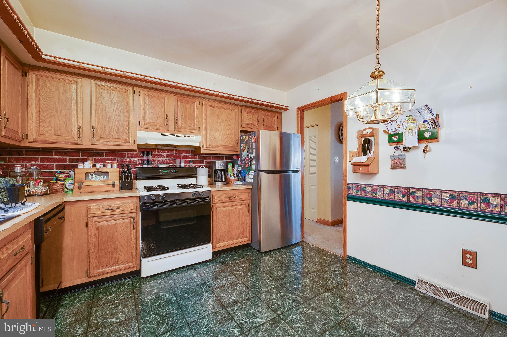1109 Tuckerton Road Reading, PA 19605 - Photo 17 of 36 Gallery Image 17