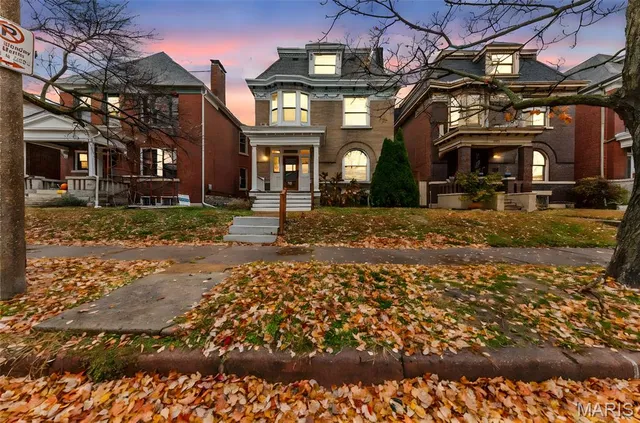 $499,900 | 3223 Geyer Avenue, St. Louis, MO 63104
