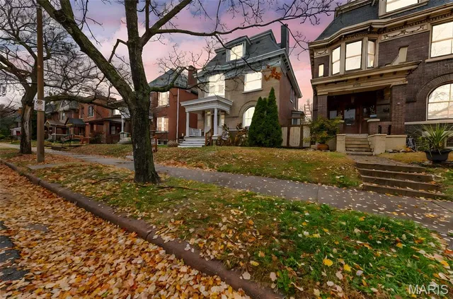 $499,900 | 3223 Geyer Avenue, St. Louis, MO 63104