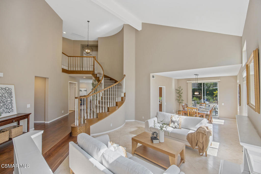 4308 Cedardale Road Moorpark, CA 93021 - Photo 5 of 59