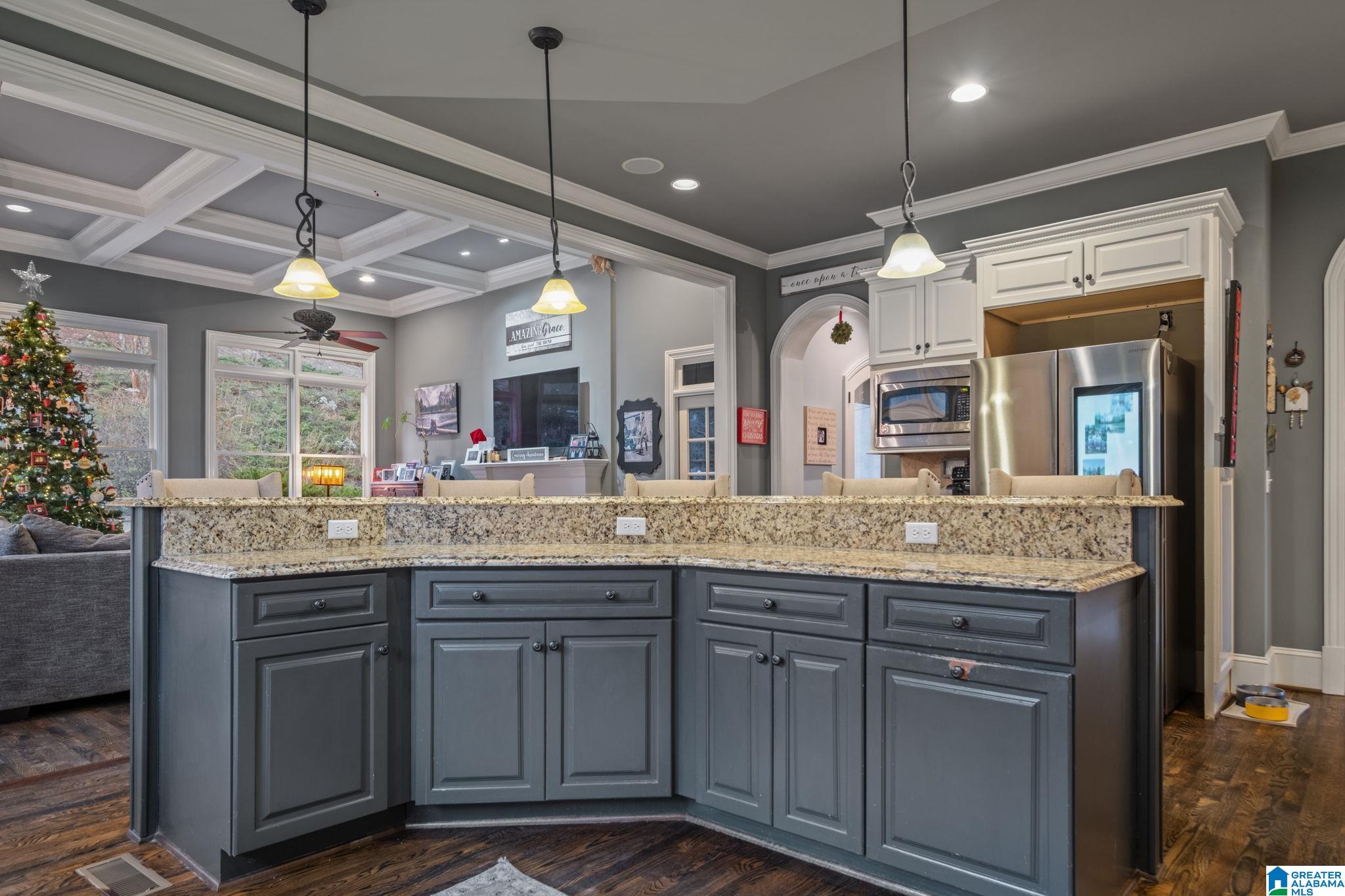 2037 Springhill Court Birmingham, AL 35242 - Photo 15 of 60