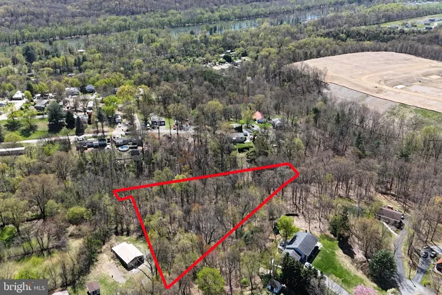 a view of a outdoor space