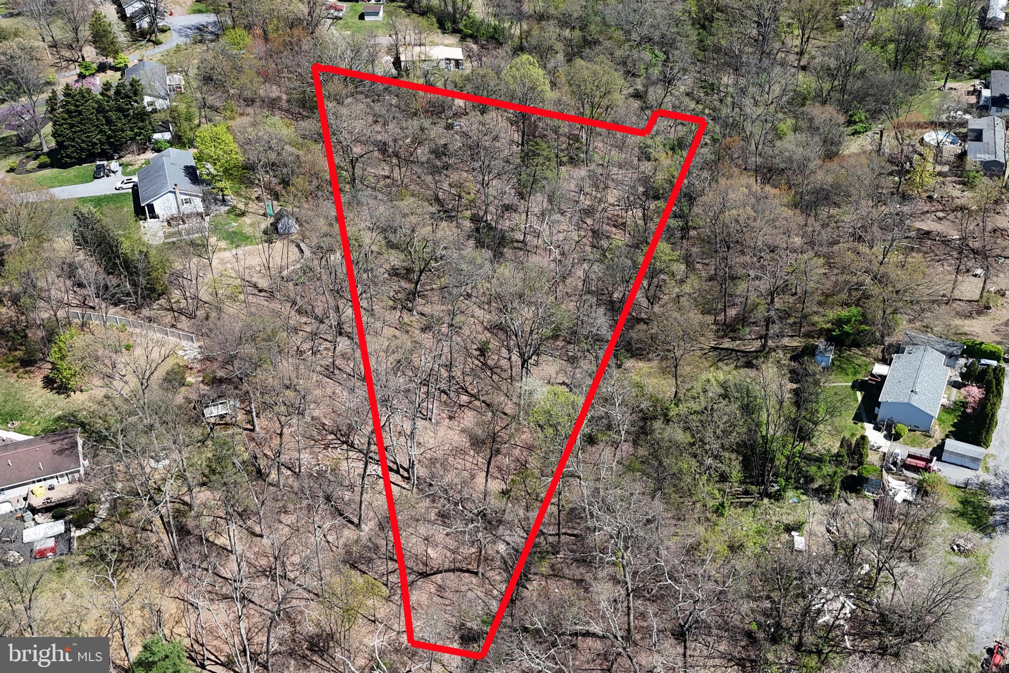 25-27 Broad Lane Falling Waters, WV 25419 - Photo 5 of 8 a view of a bird bath