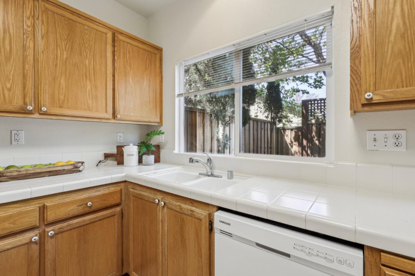 1439 Grey Hawk Way Santa Rosa, CA 95409 - Photo 14 of 37