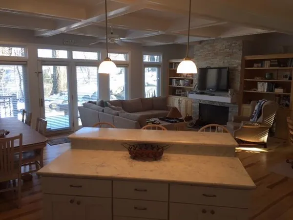 $3,000 | 414 South Lake Shore Drive, Fontana, WI 53125