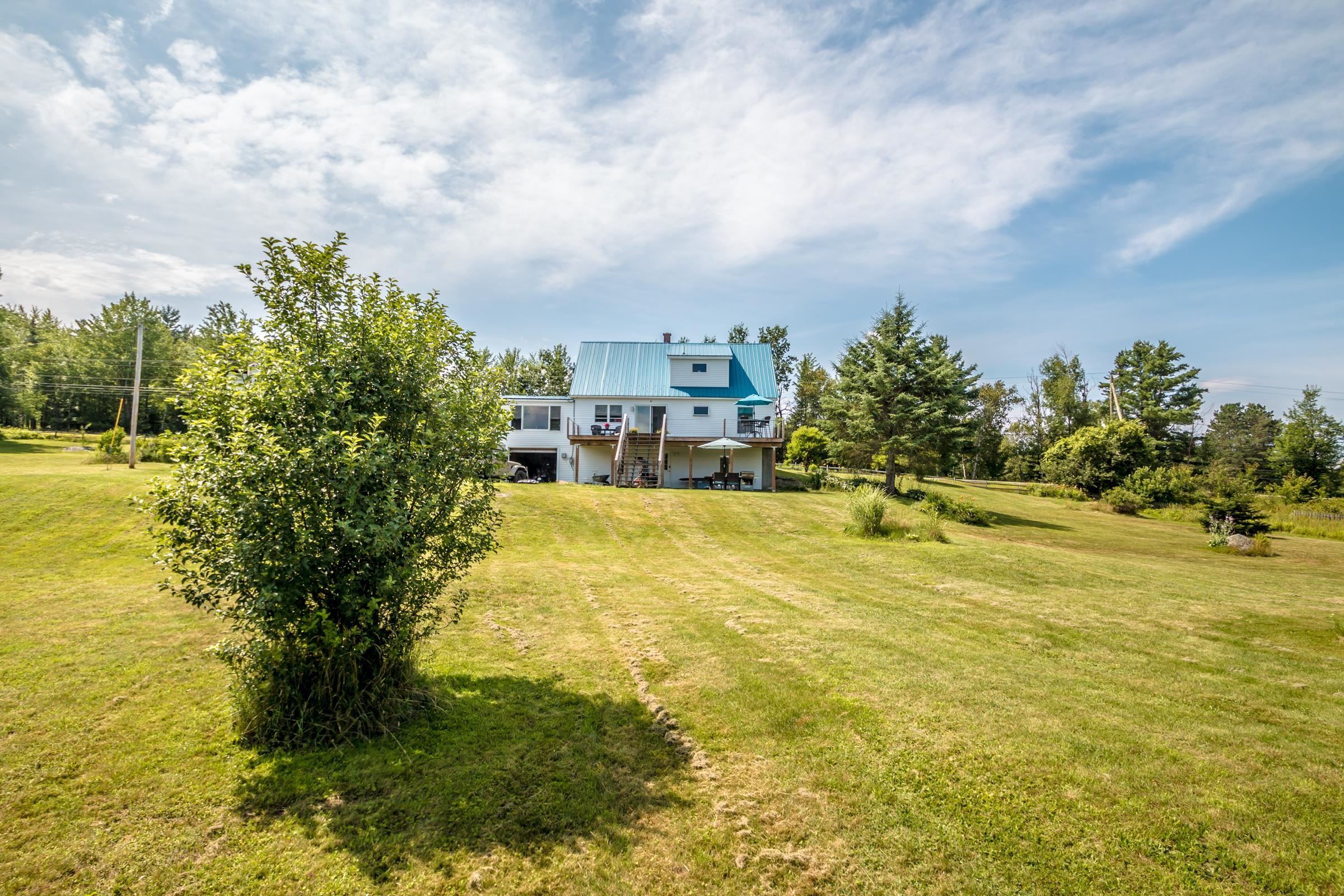 642 Jefferson Road Whitefield, NH 03598 - Photo 13 of 40