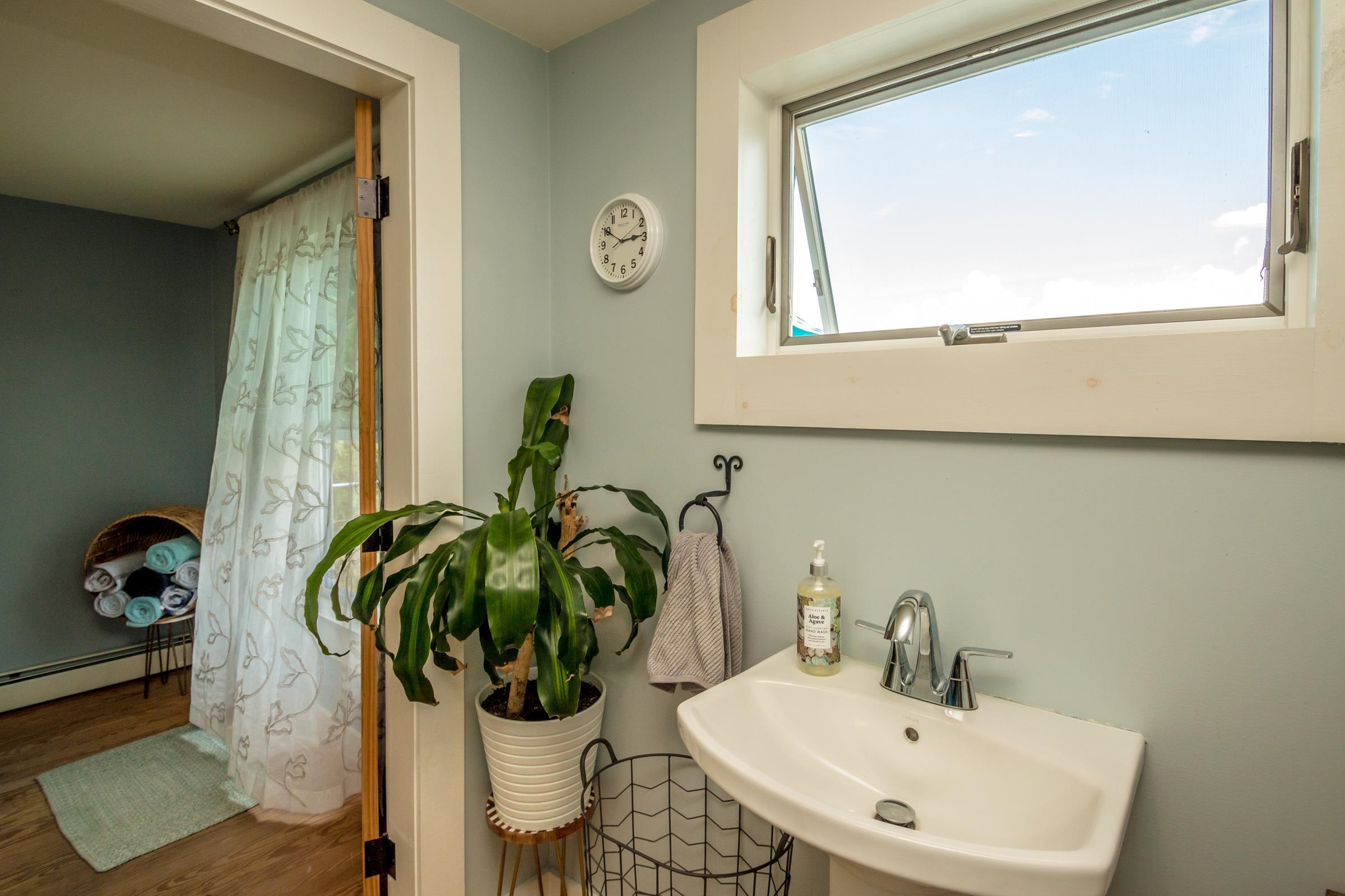 642 Jefferson Road Whitefield, NH 03598 - Photo 14 of 40