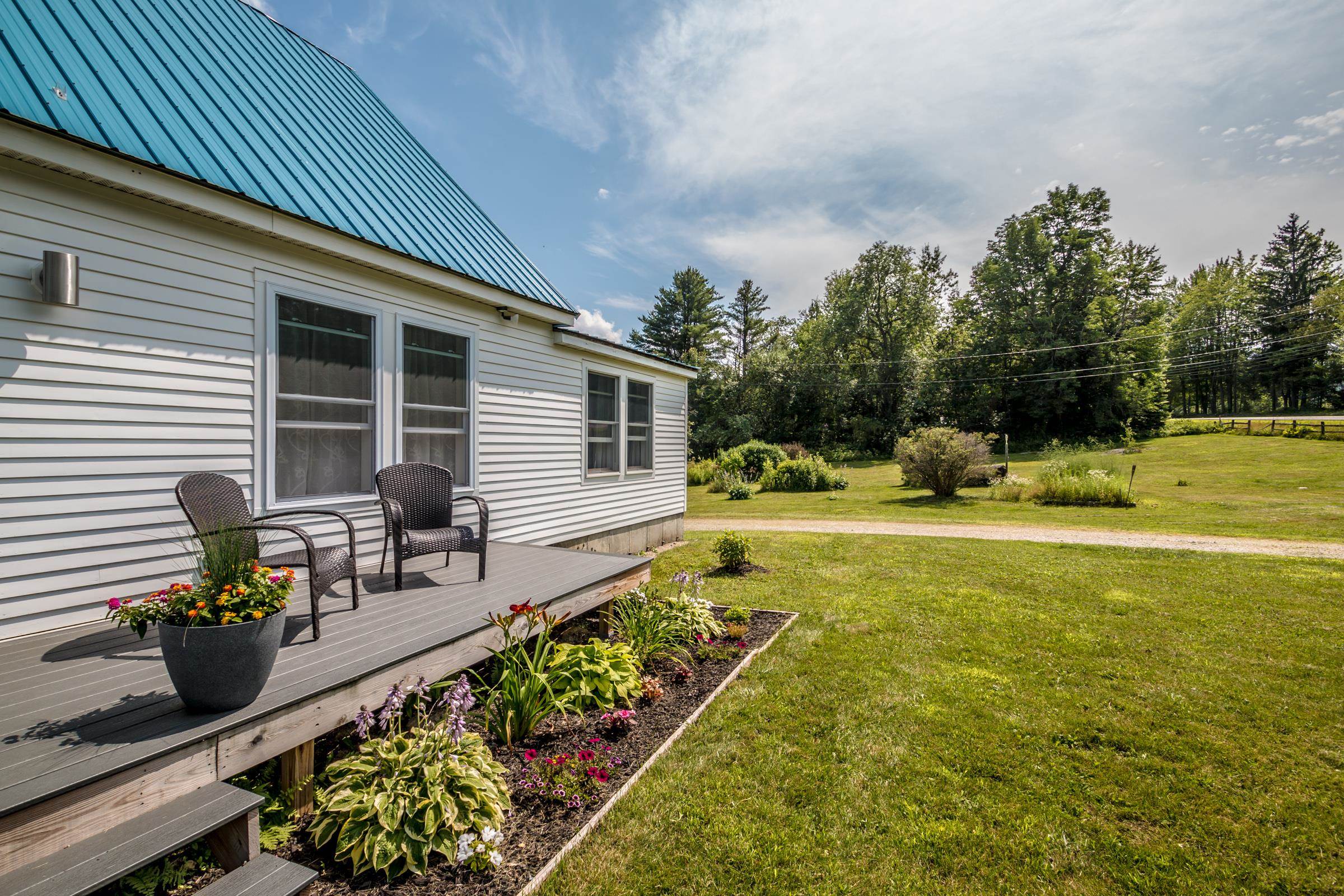 642 Jefferson Road Whitefield, NH 03598 - Photo 22 of 40