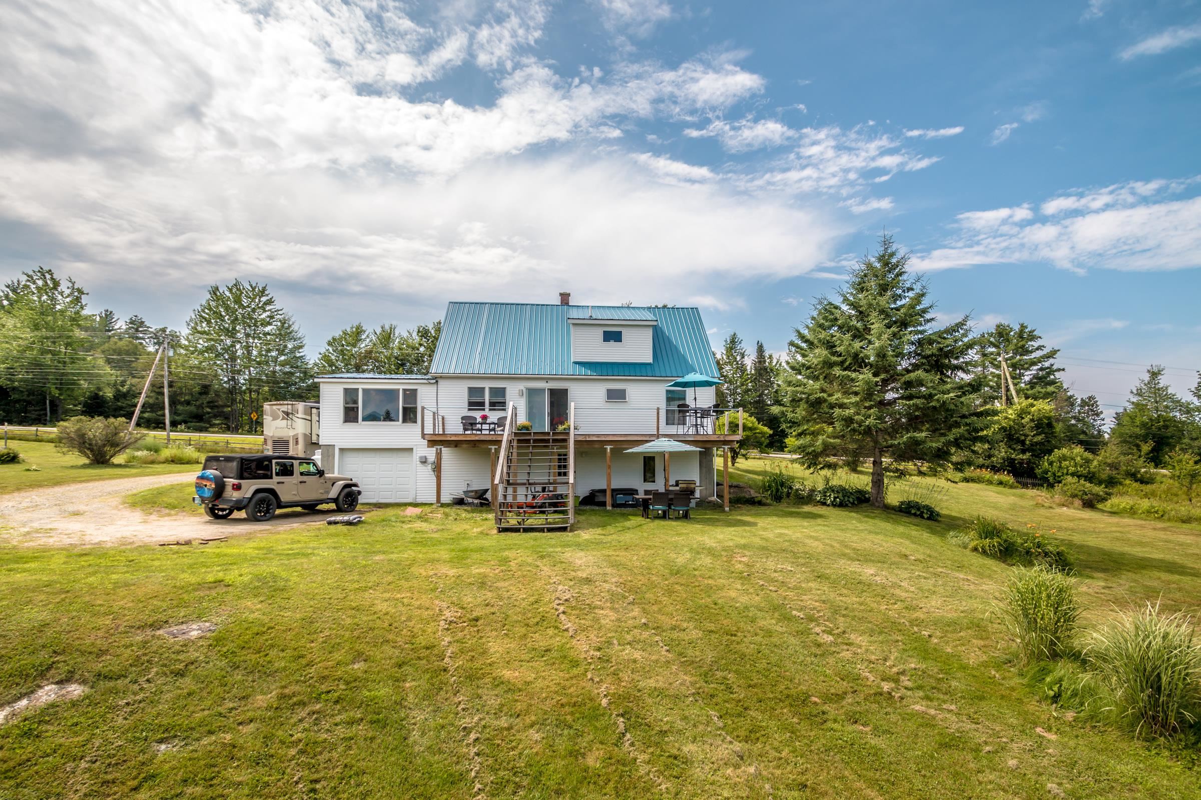 642 Jefferson Road Whitefield, NH 03598 - Photo 28 of 40