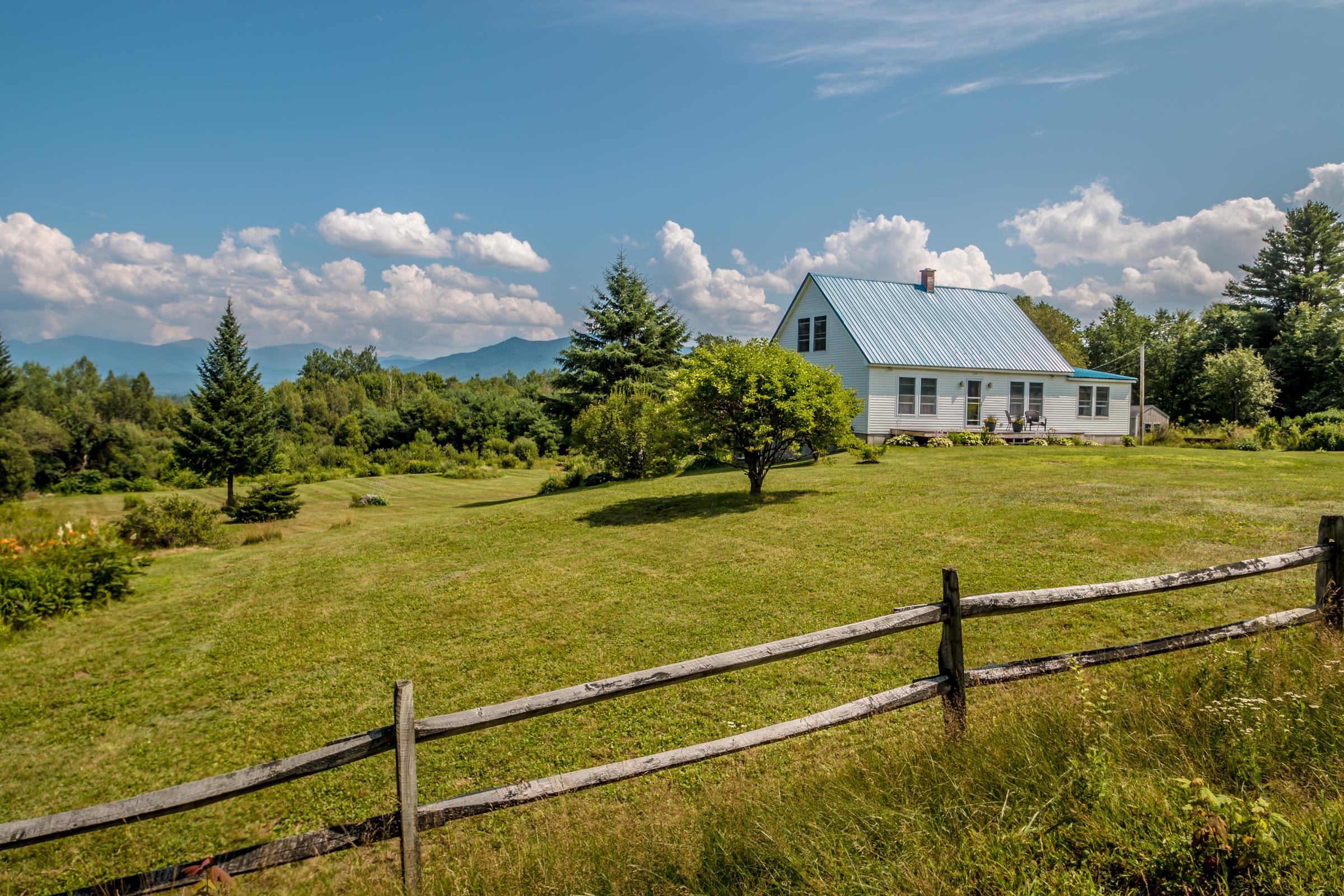 642 Jefferson Road Whitefield, NH 03598 - Photo 31 of 40