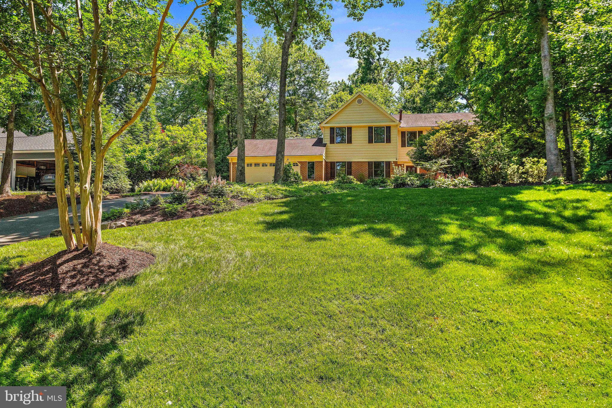 11311 Handlebar Road Reston, VA 20191 - Photo 4 of 78 Quiet & Private