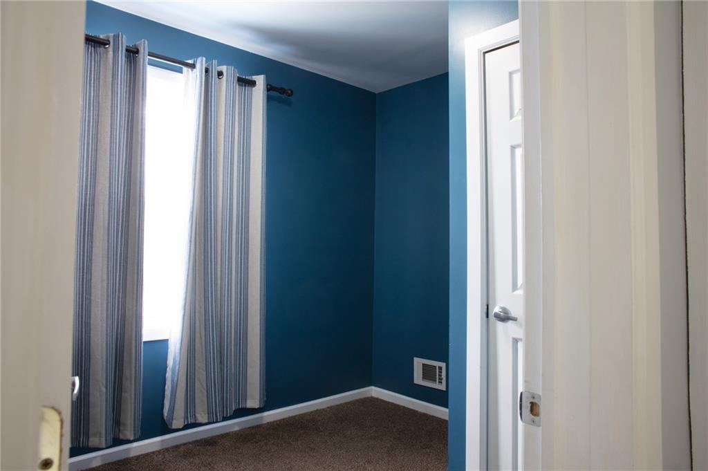1636 Dagmar Avenue Pittsburgh, PA 15216 - Photo 10 of 19