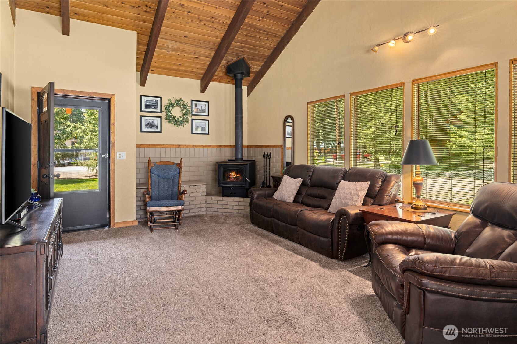 61 Lake Cabins Road Ronald, WA 98940 - Photo 4 of 29