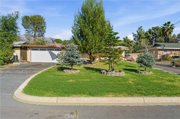 $499,000 | 12055 Douglas Street, Yucaipa, CA 92399