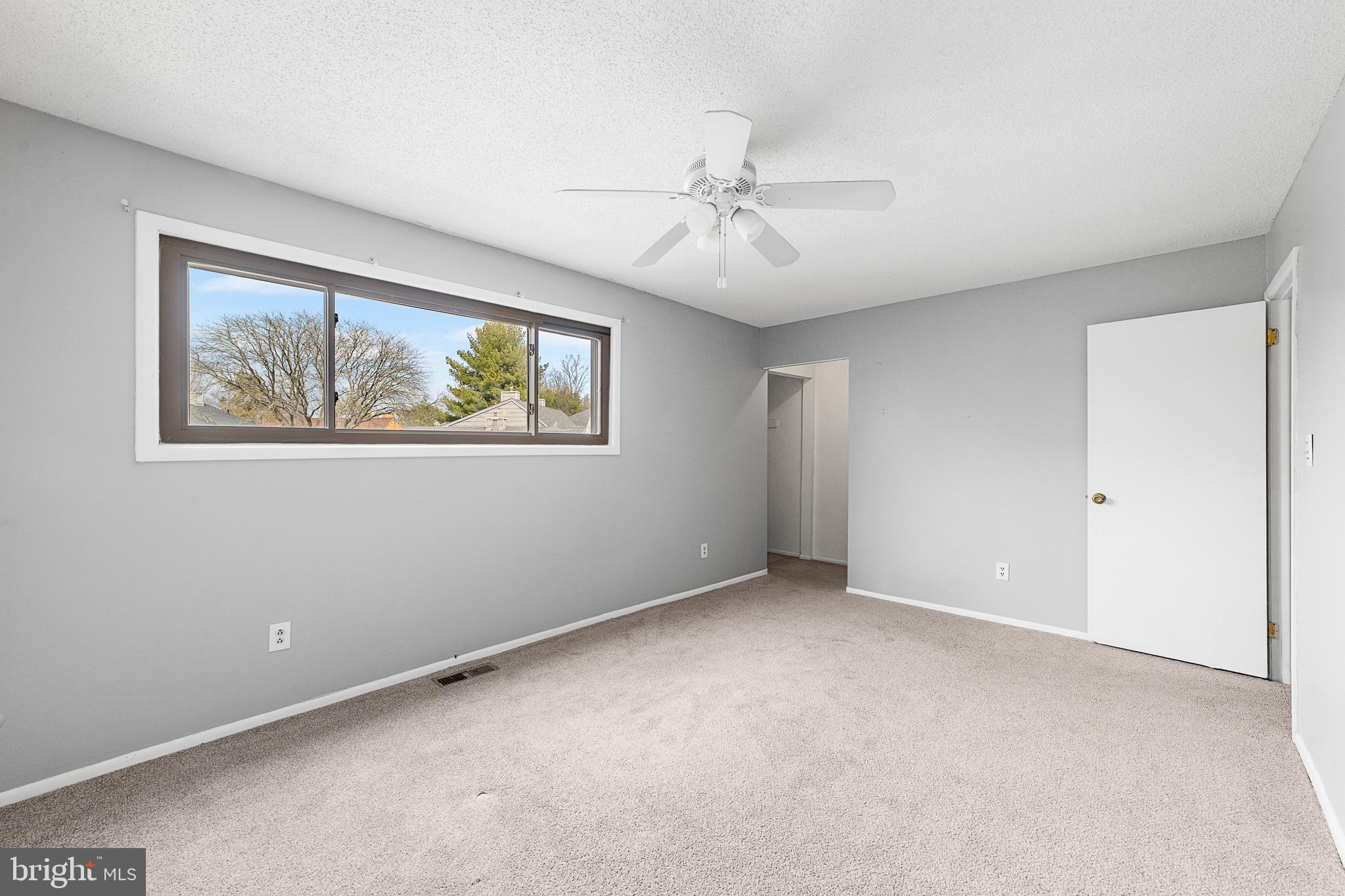 5 Dover Drive Lindenwold, NJ 08021 - Photo 24 of 28 a view of an empty room with a window