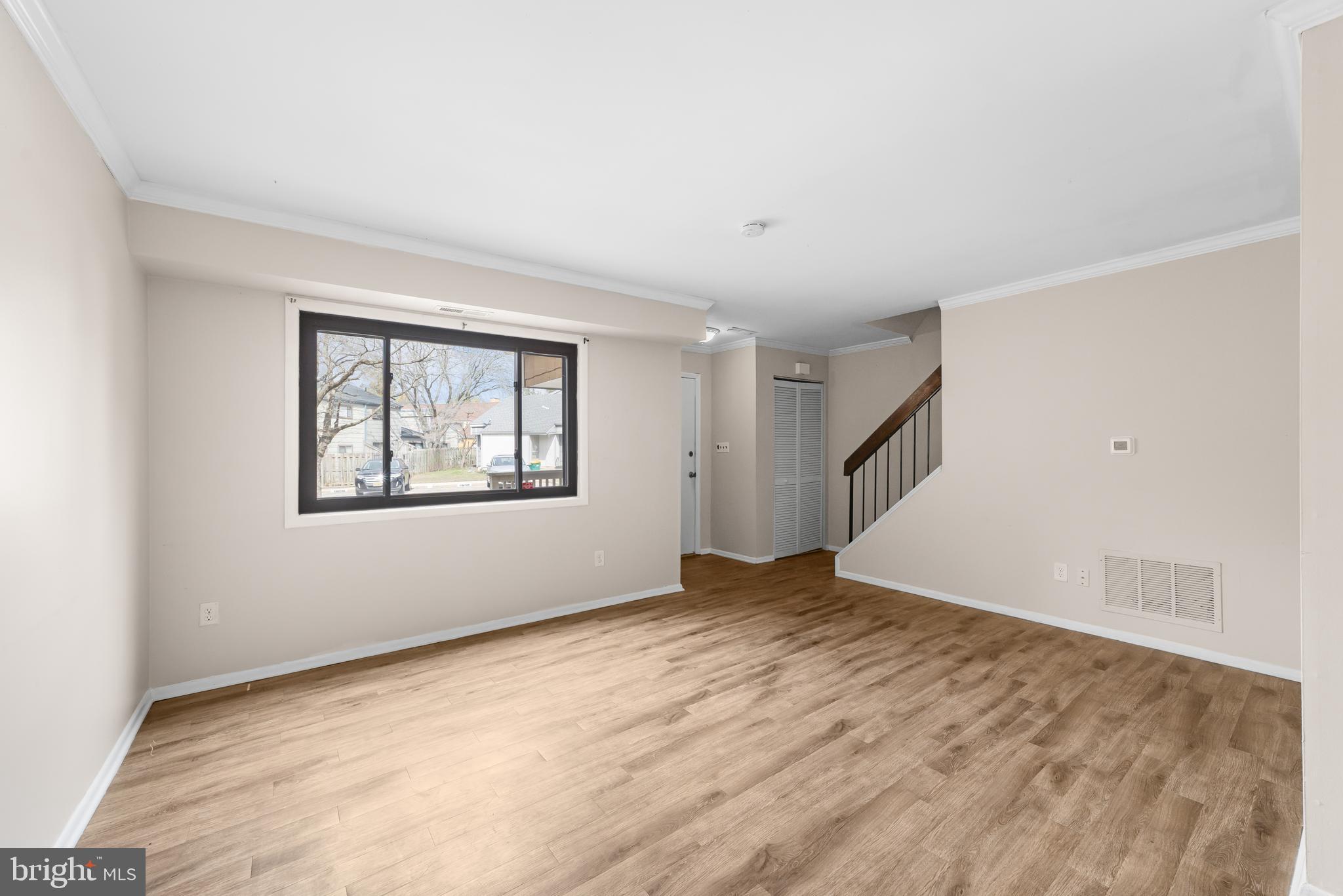 5 Dover Drive Lindenwold, NJ 08021 - Photo 7 of 28 an empty room with windows