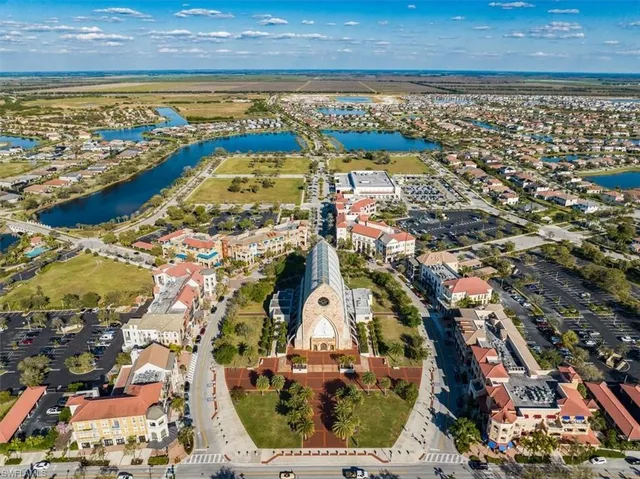 an aerial view of ocean residential house with outdoor space