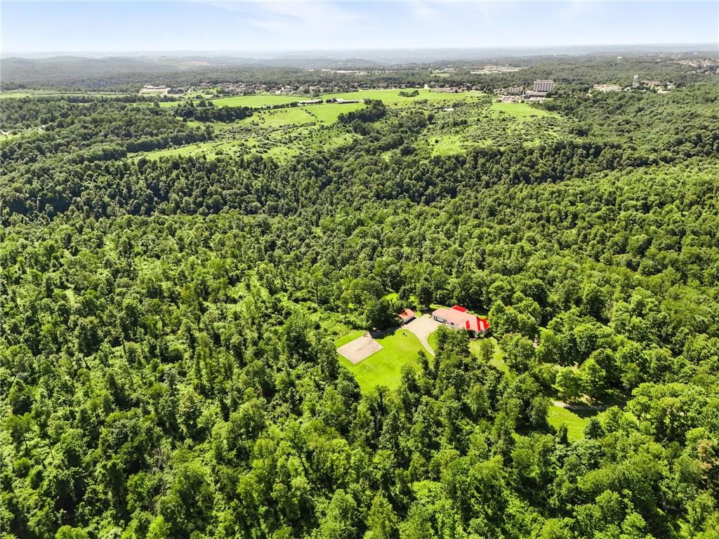 341 Paris Colliers Road Burgettstown, PA 15021 - Photo 33 of 37 an aerial view of a houses with a yard