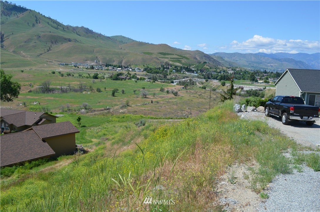 8 Riverview Cemetery Road Chelan, WA 98816 - Photo 3 of 12 Gallery Image 3