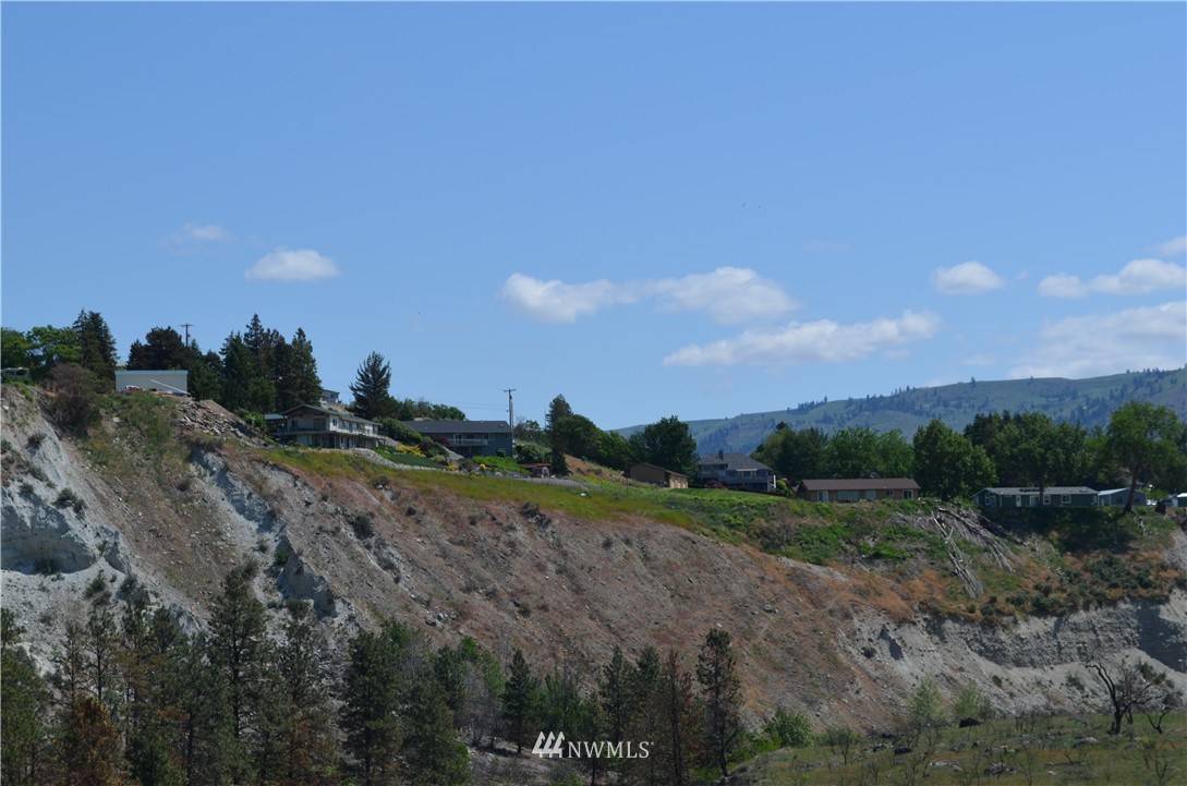 8 Riverview Cemetery Road Chelan, WA 98816 - Photo 10 of 12 Gallery Image 10