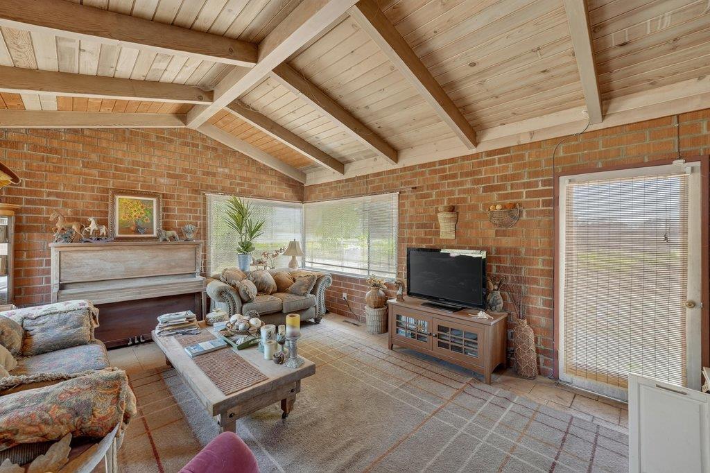 211 Smith Road Watsonville, CA 95076 - Photo 49 of 75 Gallery Image 49