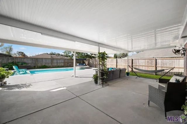 $567,000 | 111 Wellington Drive, Houma, LA 70360