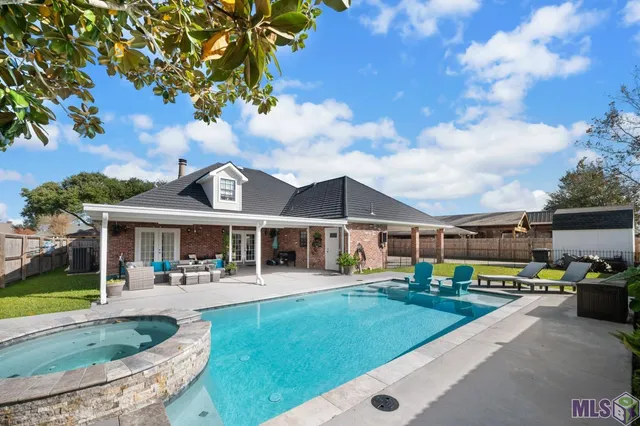 $567,000 | 111 Wellington Drive, Houma, LA 70360