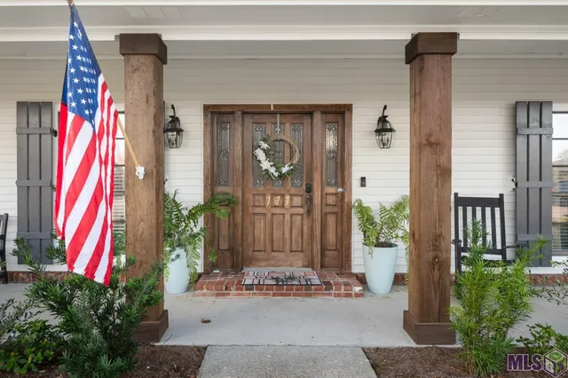 $567,000 | 111 Wellington Drive, Houma, LA 70360