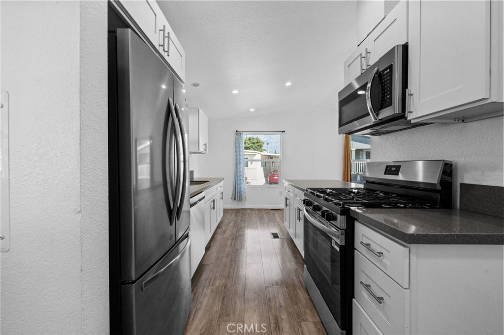 9340 Foothill Boulevard, Unit 79 Rancho Cucamonga, CA 91730 - Photo 25 of 52 Gallery Image 25