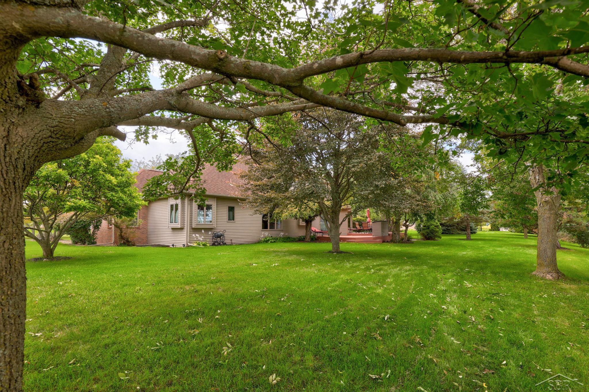 3622 Sunningdale Road North Saginaw, MI 48604 - Photo 38 of 44 50188075-05fcc536-b049-431a-8470-b486fe922bef.JPG