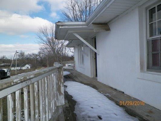 93 Narrow Gap Road Paint Lick, KY 40461 - Photo 3 of 28 Photo 3